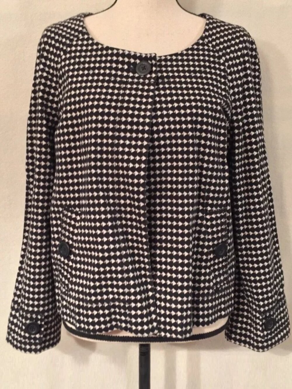 LOFT black white diamond print single button collarless jacket